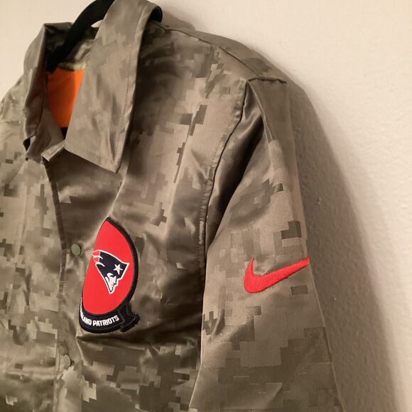 New England Patriots Men's Medium Nike Button Down Camouflage Coat Jacket NWT - Picture 4 of 7